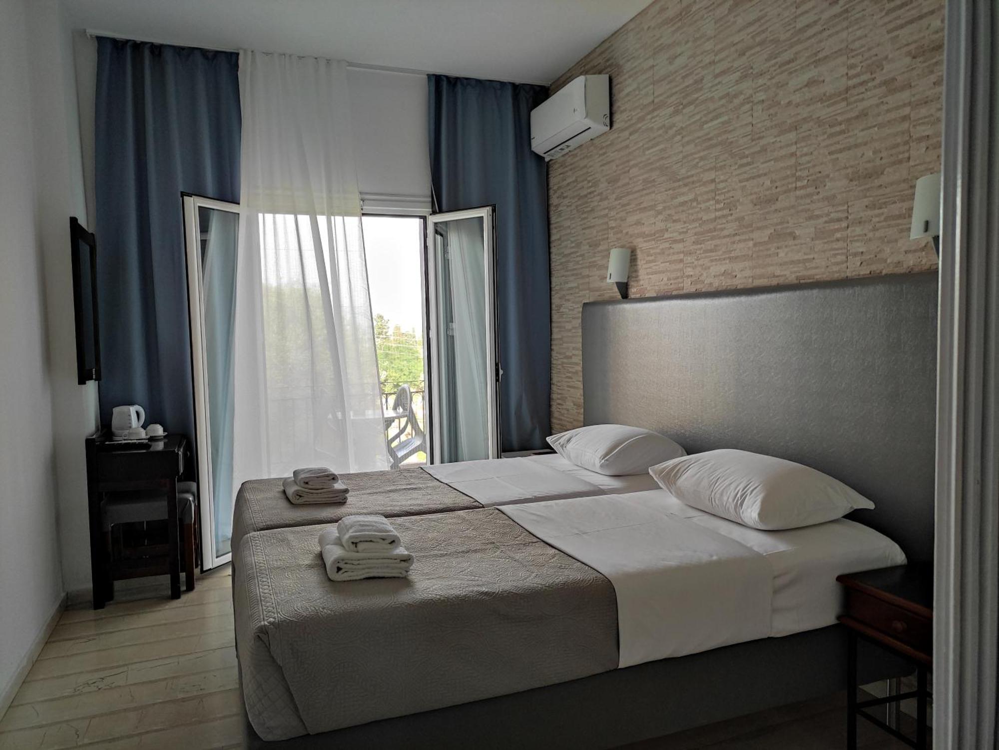 Tina Hotel ذيسْخا المظهر الخارجي الصورة